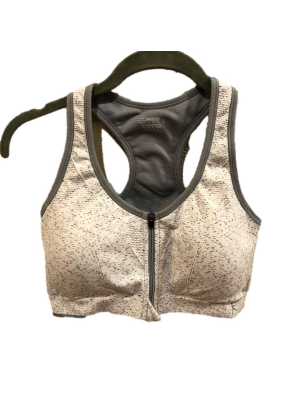𝅺DANSKIN Now front zip, racerback sports bra. Size L